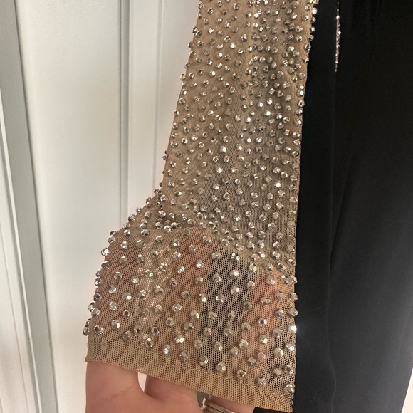 XSCAPE Beaded Colorblock Gown - Picture 5 of 15